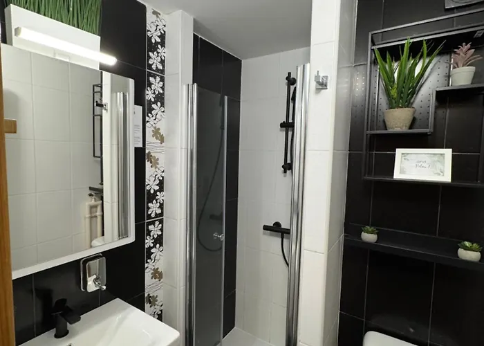 Konaci Prime Center アパート *